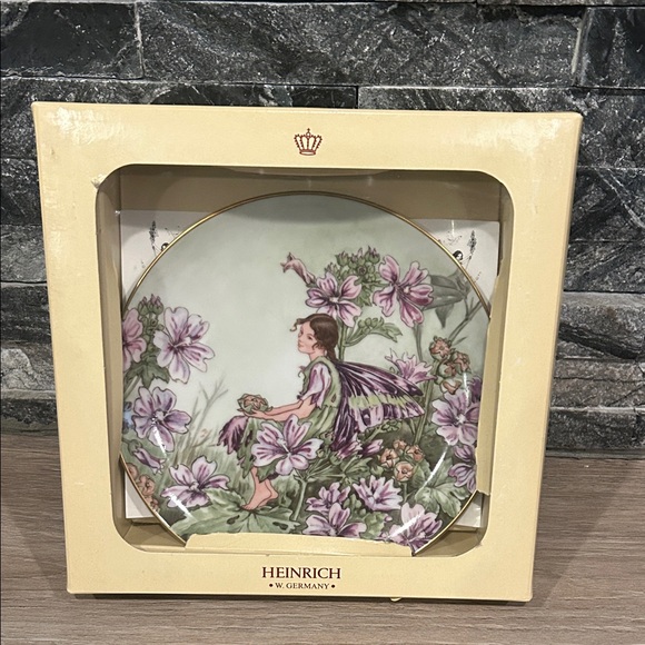 Heinrich Villeroy & Boch Other - Heinrich “The Mallow Fairy” 🧚 Collectible Plate w/ Signature and Certificate
